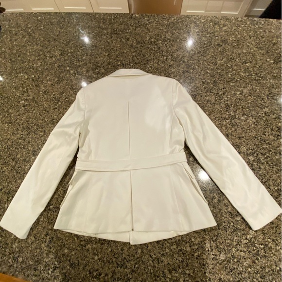 TF TeenFlo Vintage Women's White Blazer from Holt Renfrew Size 6 - Picture 3 of 7